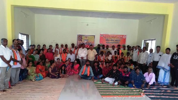 Shivamogga: 9 Members of the Same Family Left Christian Religion And Converted Back To Hindu In Bhadravati Shivamogga: 9 Members of the Same Family Left Christian Religion And Converted Back To Hindu In Bhadravati