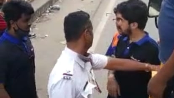 Vehicle towing Fight between traffic police and public in electronic city traffic police station limits Vehicle towing Fight between traffic police and public in electronic city traffic police station limits