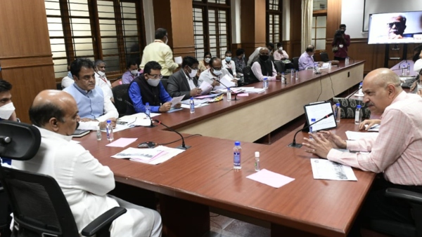 ಜನರಿಗೊಂದು, ಜನ ಪ್ರತಿನಿಧಿಗಳಿಗೊಂದು ಕಾನೂನು: 