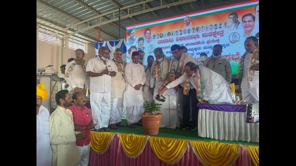  ಕಾಂಗ್ರೆಸ್ ಮುಖಂಡ ಬಿ.ಬಿ.ಚಿಮ್ಮನಕಟ್ಟಿ ಕ್ಷೇತ್ರ ತ್ಯಾಗ ಮಾಡಿದ್ದರು