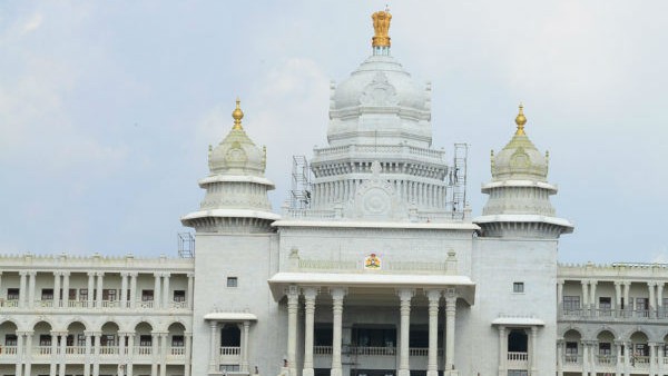 ಎಲ್ಲರೂ ಒಟ್ಟಾಗಿ ಸಮಾಜದ ಏಳಿಗೆಗೆ ದುಡಿಯೋಣ