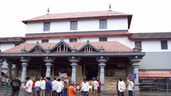 ಶ್ರೀಕ್ಷೇತ್ರ ಧರ್ಮಸ್ಥಳ ನಮ್ಮ ನಂಬಿಕೆ, ಜೈನ ಧರ್ಮದವರು ದೇವಾಲಯವನ್ನು ಮುನ್ನಡೆಸುತ್ತಿದ್ದಾರೆ