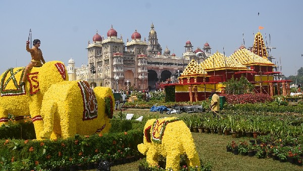 ಅರಮನೆ ಆವರಣದಲ್ಲಿ ಎದ್ದು ನಿಂತ ರಾಮಮಂದಿರ 