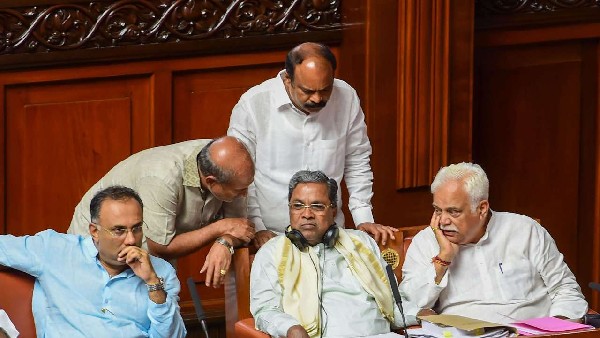 ವಿರೋಧ ಪಕ್ಷದ ನಾಯಕ ಸಿದ್ದರಾಮಯ್ಯ ಅವರ ನಿಜ ಬಣ್ಣ ಅಧಿವೇಶನದಲ್ಲಿ ಬಯಲು