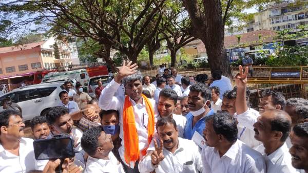 Dakshina Kannada MLC Election Result 2021: BJP Candidate Kota Shrinivas Poojari Won Dakshina Kannada MLC Election Result 2021: BJP Candidate Kota Shrinivas Poojari Won