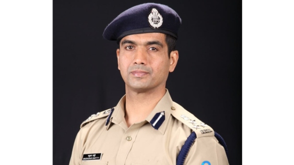 ಜನಾರೋಗ್ಯದ ಮುಂದಾಳುಗಳ ಬಣ್ಣ 