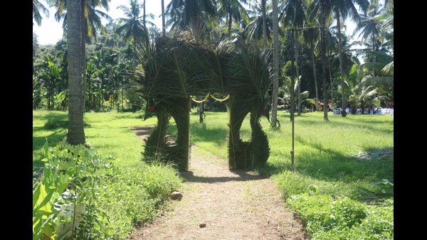 Mangaluru: A New Couple Married In The Lap Of Nature And On The Kapila Riverbank In Belthangady Taluk Mangaluru: A New Couple Married In The Lap Of Nature And On The Kapila Riverbank In Belthangady Taluk