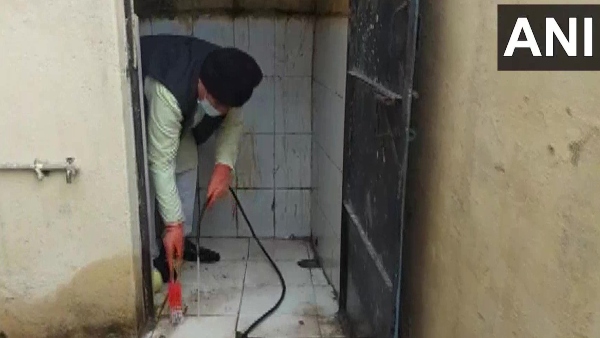 Girl Student Complains Of Dirty Toilet in Govt School. MP Minister Cleans It Girl Student Complains Of Dirty Toilet in Govt School. MP Minister Cleans It