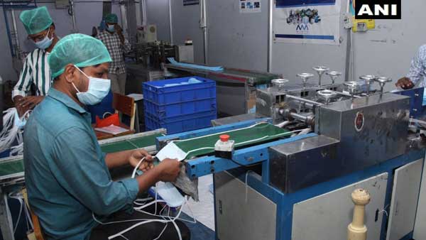 Omicron increase: Experts Warn Against Cloth Masks