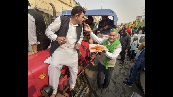  ವಿವಾದಿತ ಕೃಷಿ ಕಾಯ್ದೆ ರದ್ದುಗೊಳಿಸಿದ ಹಿನ್ನೆಲೆ ಹರ್ಷೋದ್ಘಾರ 