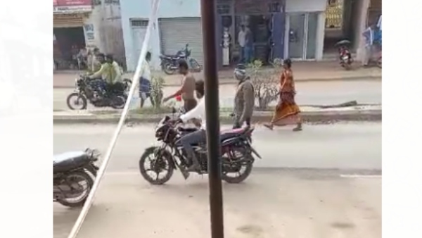 Chitradurga: Police Brought Rowdy Sheeter to Station in Half Naked in Nayakanahatti; Video Goes Viral