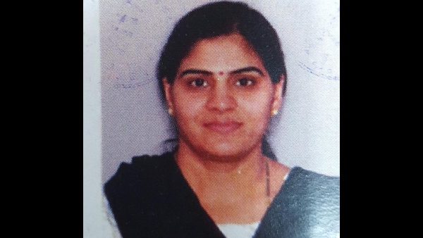 Cheating for MP Sumalathas sister: FIR filed against bank employee