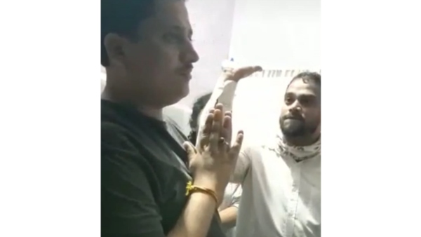 MES members Assault Kannada Fighter Shivakumar Naik in Maharashtra; Video Goes Viral 