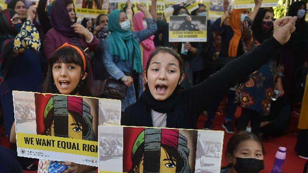 ವಾಹನಗಳಲ್ಲಿ ಹಾಡುಗಳನ್ನು ಹಾಕುವಂತಿಲ್ಲ ಎಂಬ ಆದೇಶ 