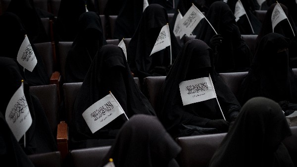 ಅಫ್ಘಾನಿಸ್ತಾನದಲ್ಲಿ ಷರಿಯಾ ಕಾನೂನಿನ ನೆರಳು 