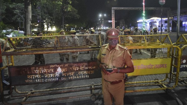 ಓಮಿಕ್ರಾನ್ ಸೋಂಕು ನಿಯಂತ್ರಣಕ್ಕಾಗಿ ರಾತ್ರಿ ಕರ್ಫ್ಯೂ ಜಾರಿ