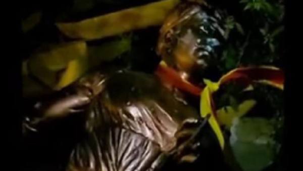 ಸಂಸದರು ಏನು ಮಾಡುತ್ತಿದ್ದಾರೆ?