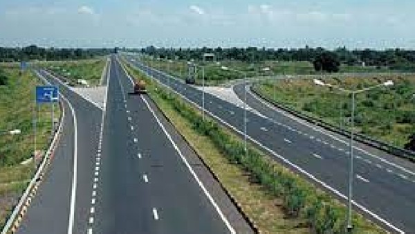 Ban on movement of two-wheelers on the NICE stretch from 10 pm to 5 am everyday Ban on movement of two-wheelers on the NICE stretch from 10 pm to 5 am everyday