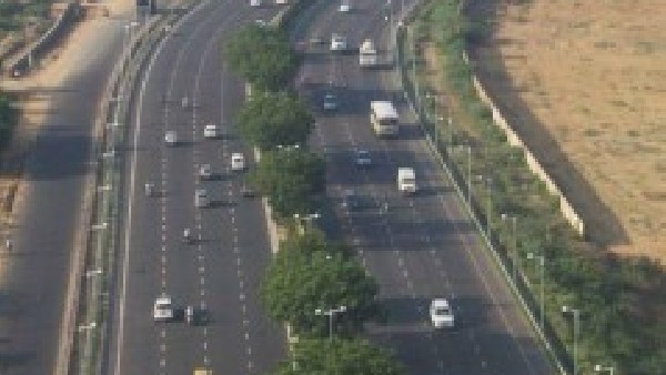 Ban on movement of two-wheelers on the NICE stretch from 10 pm to 5 am everyday Ban on movement of two-wheelers on the NICE stretch from 10 pm to 5 am everyday