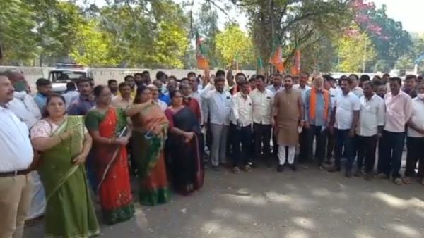 BJP Activists Protest Against MP DK Suresh in All over Karnataka