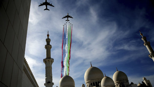 Bengaluru: 2.8 Kg Gold Biscuits found hidden under passenger seat on Indigo flight from Dubai