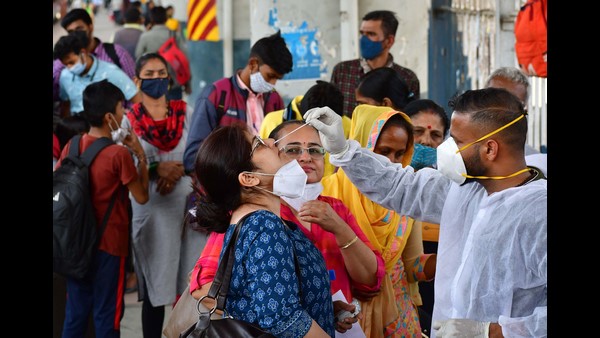 ದೇಶದಲ್ಲಿ ಒಂದೇ ದಿನ 2 ಲಕ್ಷಕ್ಕೂ ಹೆಚ್ಚು ಮಂದಿಗೆ ಕೊವಿಡ್ 
