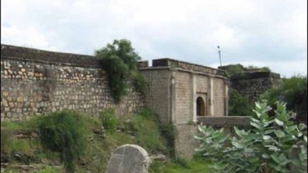 ತ್ಯಾಜ್ಯ ನೀರು ಸಂಗ್ರಹವಾಗುತ್ತಿದೆ