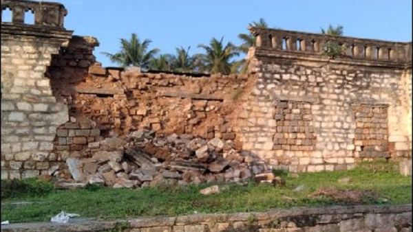 ಈಗಾಗಲೇ ಕೋಟೆ ಕುಸಿದಿದೆ
