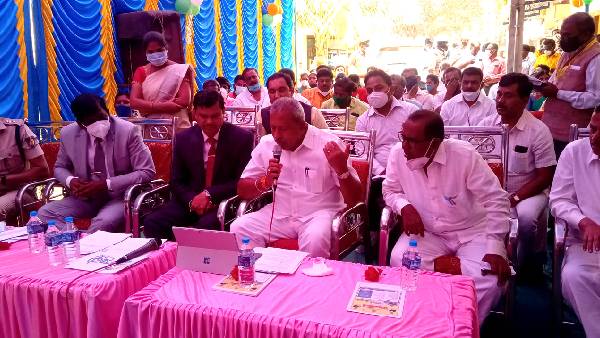 CM Bommai launches Grama One Center in Mayakonda CM Bommai launches Grama One Center in Mayakonda