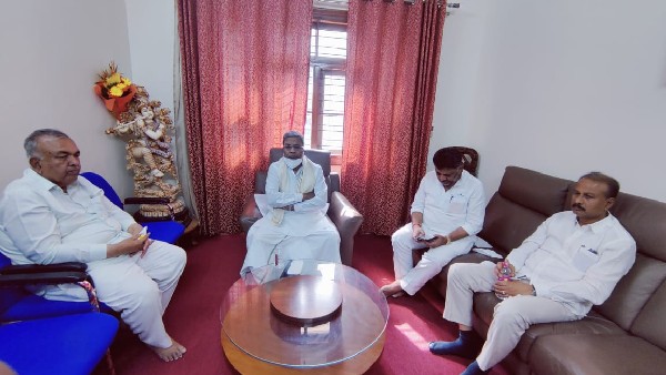 ಸಿದ್ದರಾಮಯ್ಯನವರೂ ನಮ್ಮ ರಾಜ್ಯದ ಆಸ್ತಿ ಸಿದ್ದರಾಮಯ್ಯನವರೂ ನಮ್ಮ ರಾಜ್ಯದ ಆಸ್ತಿ