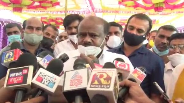 covid-19 infection for students; hd kumaraswamy demands 15 to 20 days school and college closure