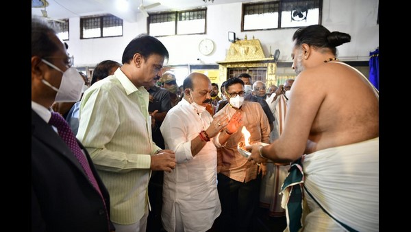 ವರ್ಷದ ಮೊದಲ ದಿನ ಸಿಎಂ ದೇವಸ್ಥಾನಕ್ಕೆ
