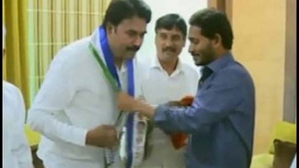  ವೈಎಸ್ಆರ್ ಕಾಂಗ್ರೆಸ್ಸಿನ ವಕ್ತಾರ ಕಣ್ಣಮೂರಿ ರವಿಚಂದ್ರ ರೆಡ್ಡಿ