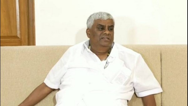  ಒಂದು ಭಾಗದ ರಸ್ತೆಯಲ್ಲಿ ಸಂಚಾರಕ್ಕೆ ಅವಕಾಶ ನೀಡಿ