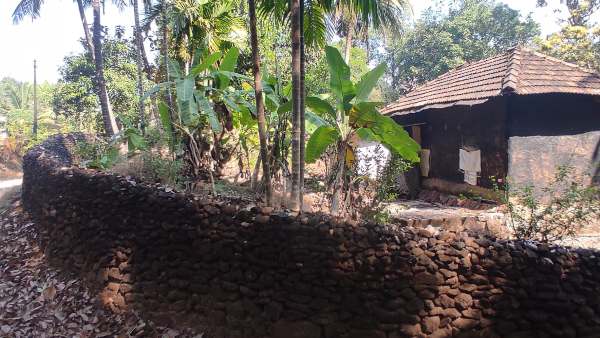 ಕಲ್ಲುಗಳೆಂದರೆ ಅಜ್ಜಿಗೆ ಪ್ರೀತಿ