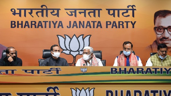 Agriculture MoS Shobha Karandlaje Hailed Growing Wave of the BJP in UP Agriculture MoS Shobha Karandlaje Hailed Growing Wave of the BJP in UP