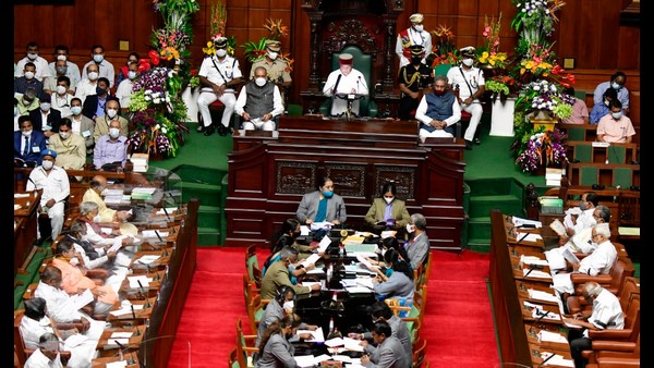  ಗ್ರಾಮ ಪಂಚಾಯ್ತಿಗಳ ಅಮೃತ ವಸತಿ ಯೋಜನೆ