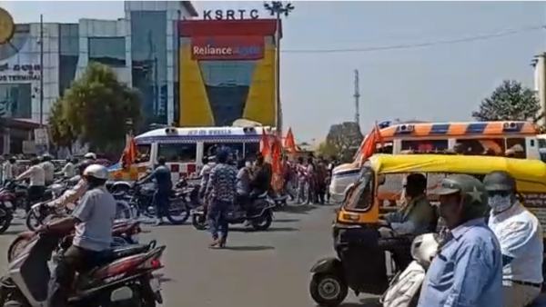Stones Pelted at Procession of Bajrang Dal Activist Harshas Body From Hospital to Home Stones Pelted at Procession of Bajrang Dal Activist Harshas Body From Hospital to Home