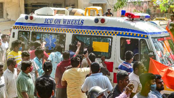 ಶವಯಾತ್ರೆ ನಡೆಸಿದ್ದು ಹೇಗೆ?