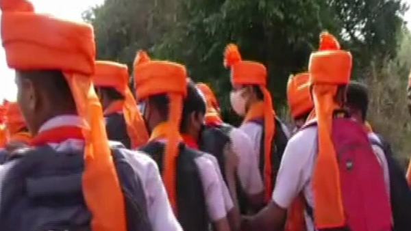 Hijab and Saffron Shawl Controversy: Students Continued Protests in Karnatakas Colleges