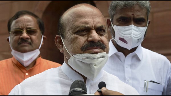 ಸರಕಾರಕ್ಕೆ ಮಾಧುಸ್ವಾಮಿ ಬೇಕು, ಜಿಲ್ಲಾ ಉಸ್ತುವಾರಿ ಯಾಕೆ ಬೇಡ ಸರಕಾರಕ್ಕೆ ಮಾಧುಸ್ವಾಮಿ ಬೇಕು, ಜಿಲ್ಲಾ ಉಸ್ತುವಾರಿ ಯಾಕೆ ಬೇಡ