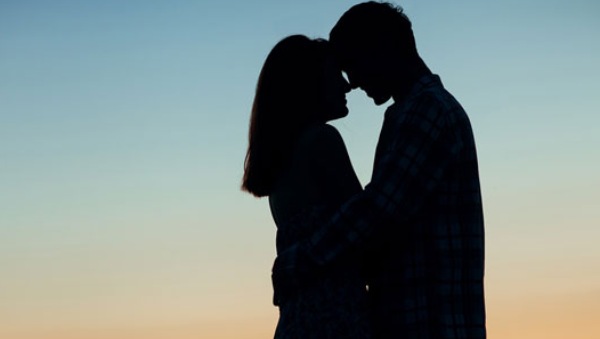 ಪ್ರೇಮಿಗಳೇ ಪ್ರೀತಿಯನ್ನು ಅಮರವಾಗಿಸಿ 