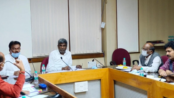 Minister Kota Srinivasa Poojary Instructed To Take Measures To Eradicate Begging Minister Kota Srinivasa Poojary Instructed To Take Measures To Eradicate Begging