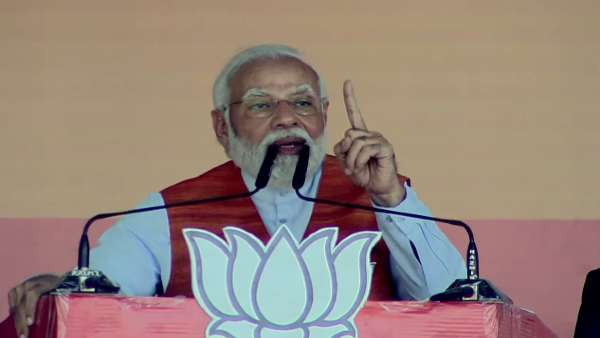 ಅಖಿಲೇಶ್ ವಿರುದ್ಧ ಗುಡುಗಿದ ಪ್ರಧಾನಿ ನರೇಂದ್ರ ಮೋದಿ 
