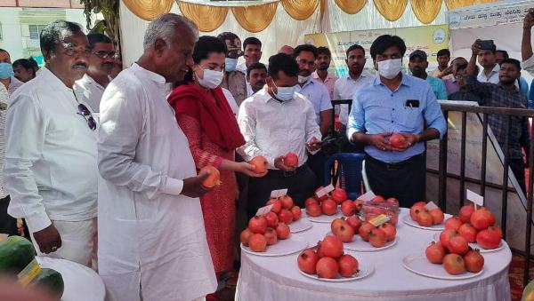 ಜನರಿಗೆ ಮಾಹಿತಿ ನೀಡಲಾಗುತ್ತಿದೆ