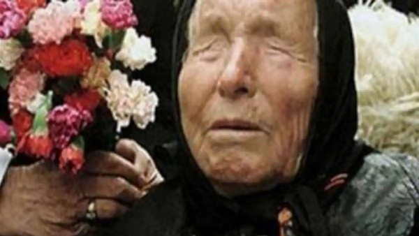  ಹನ್ನೆರಡನೇ ವರ್ಷಕ್ಕೆ ಅಂಧತ್ವಕ್ಕೆ ಒಳಗಾದ, ಬಲ್ಗೇರಿಯಾದ ಮಹಿಳೆ ಬಾಬಾ ವಂಗಾ