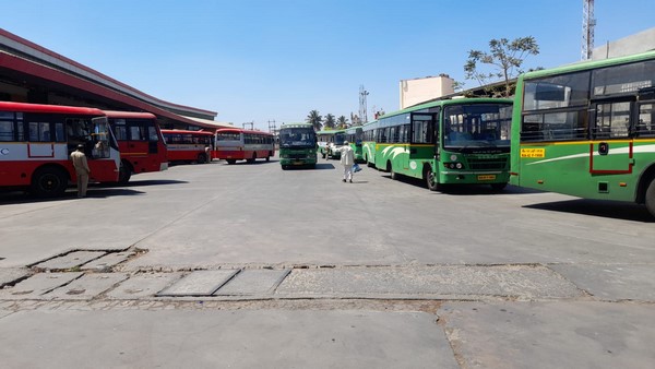 ಖಾಸಗಿ ಬಸ್‌ಗಳ ಸಂಚಾರ ಆರಂಭ