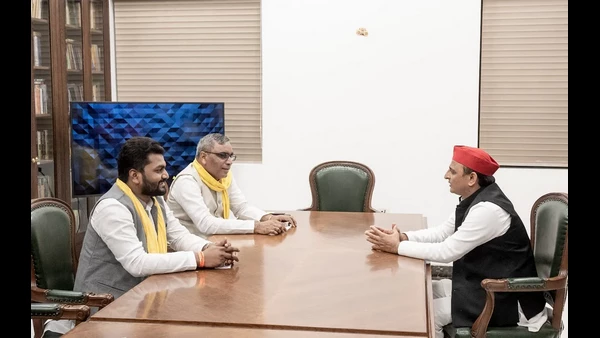  ಅಖಿಲೇಶ್ ಯಾದವ್ ನೇತೃತ್ವದ ಸಮಾಜವಾದಿ ಪಾರ್ಟಿಯ ಜೊತೆ ಸೀಟ್ ಹಂಚಿಕೆ ಹೊಂದಾಣಿಕೆ