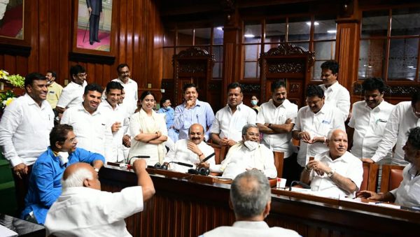 ಯಡಿಯೂರಪ್ಪ ಸಂಧಾನ ಸಭೆ