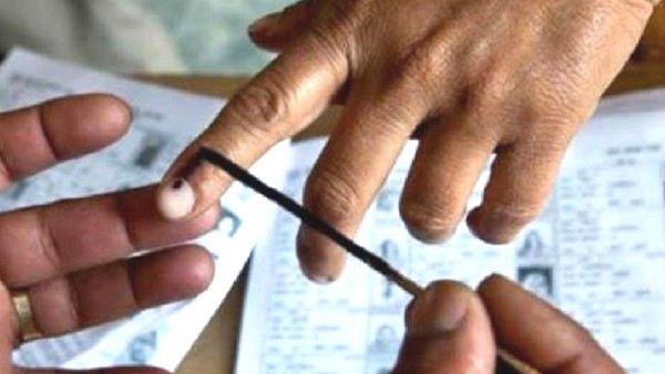 Election Commission Strict Action on Akhilesh’s EVM Theft Allegation, Varanasi Officer Suspended Election Commission Strict Action on Akhilesh’s EVM Theft Allegation, Varanasi Officer Suspended